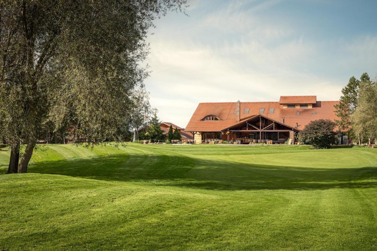 Golf & Spa Kuneticka Hora Dritec Екстериор снимка