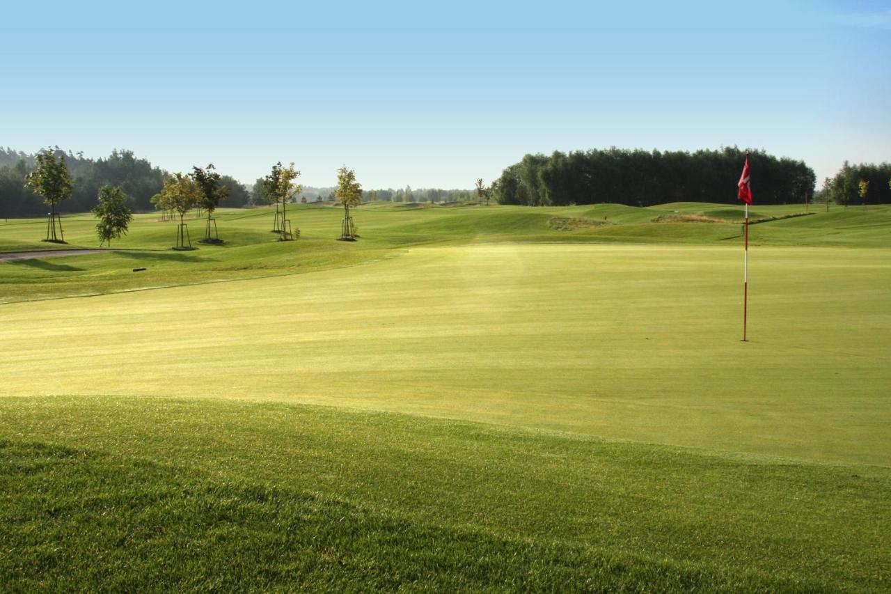 Golf & Spa Kuneticka Hora Dritec Екстериор снимка
