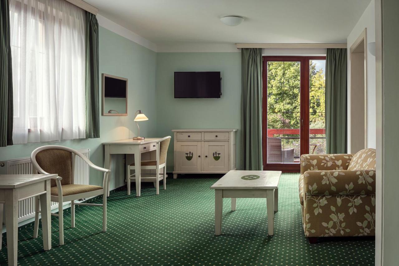 Golf & Spa Kuneticka Hora Dritec Екстериор снимка