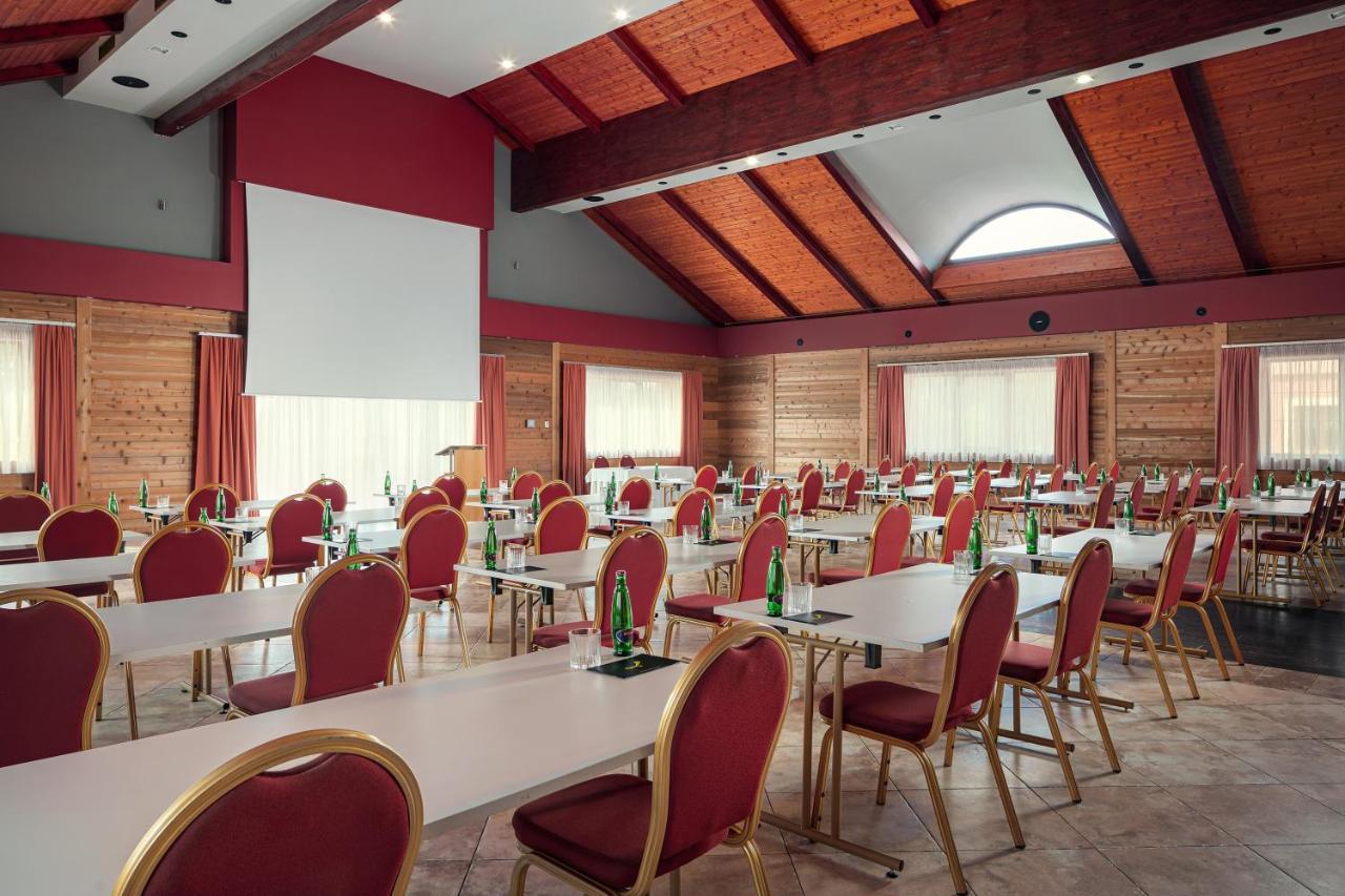 Golf & Spa Kuneticka Hora Dritec Екстериор снимка