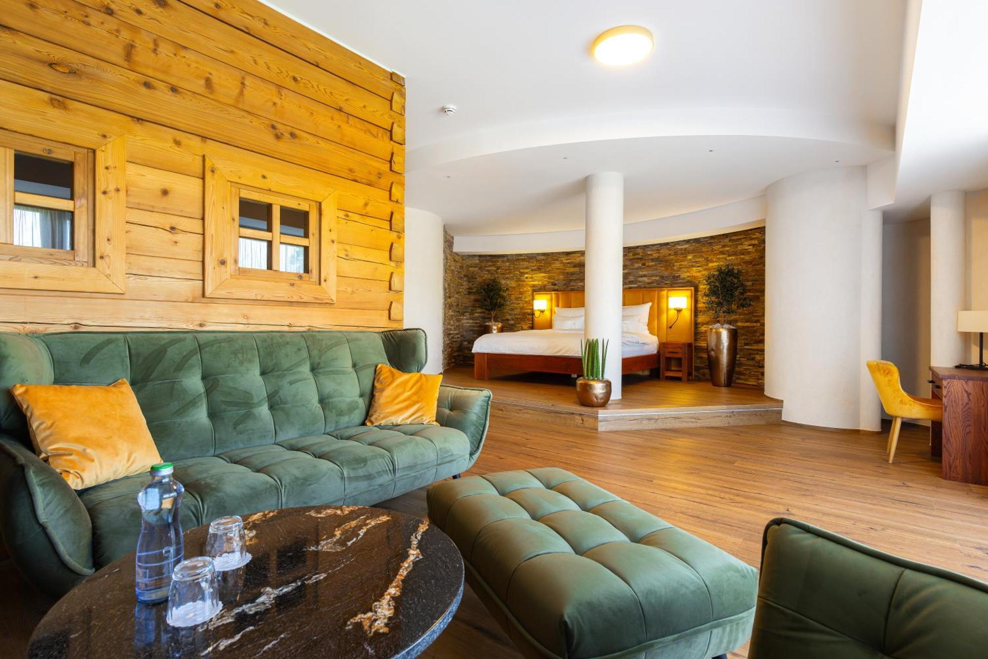 Golf & Spa Kuneticka Hora Dritec Екстериор снимка